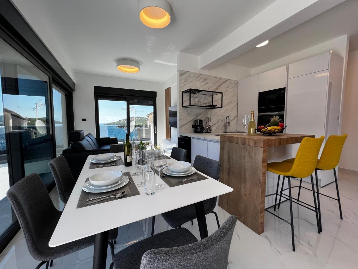 White Pearl Apartments - New Grebastica Exterior photo